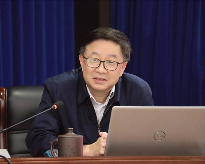 公司舉辦黨委書記講黨課暨“青年大講堂”第一期